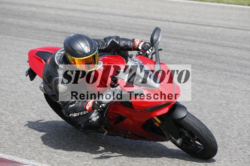 Archiv-2025/27 12.06.2025 Ducati Schweiz Trackday Warmup  ADR/blau-bleu/ohne